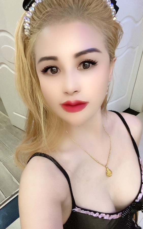 可车震可三通小骚妇