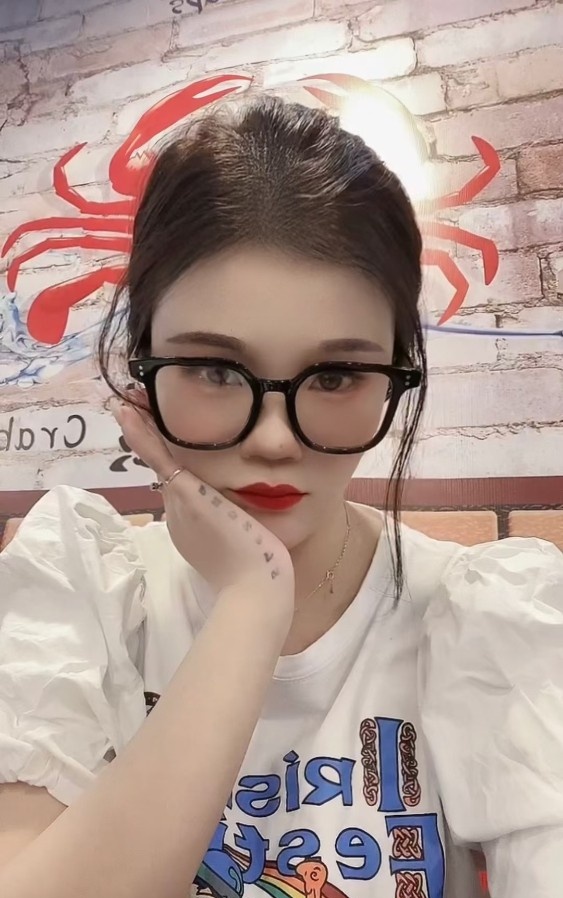 青秀区漂亮小姐姐