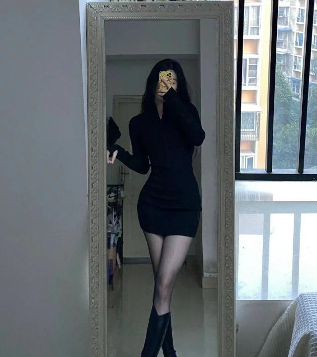 天心长腿新人梓琪