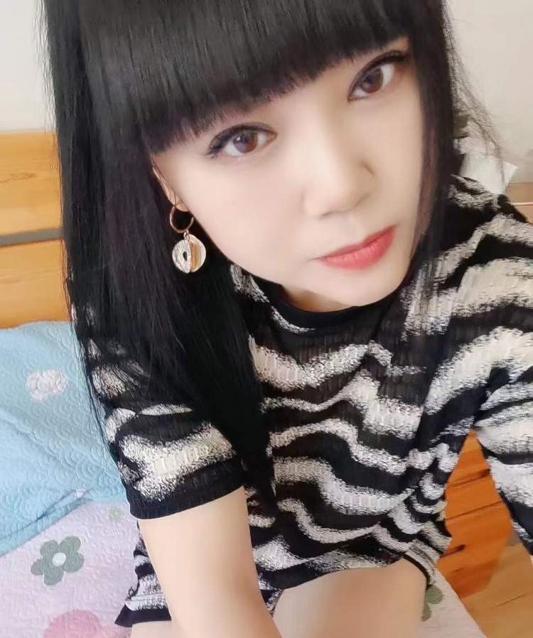 张士地铁口