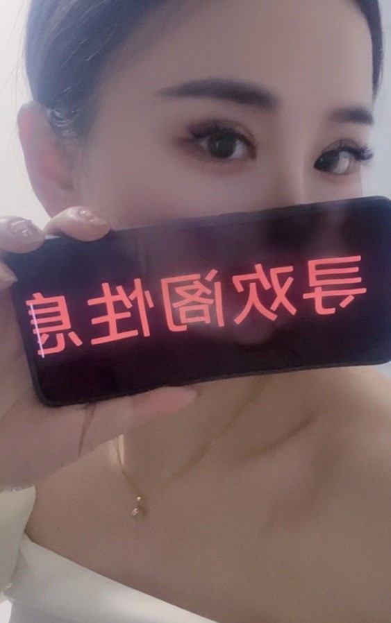 临平特色喷水娃