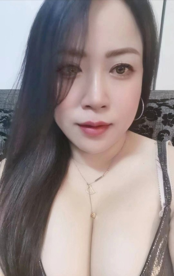西青大奶骚妇