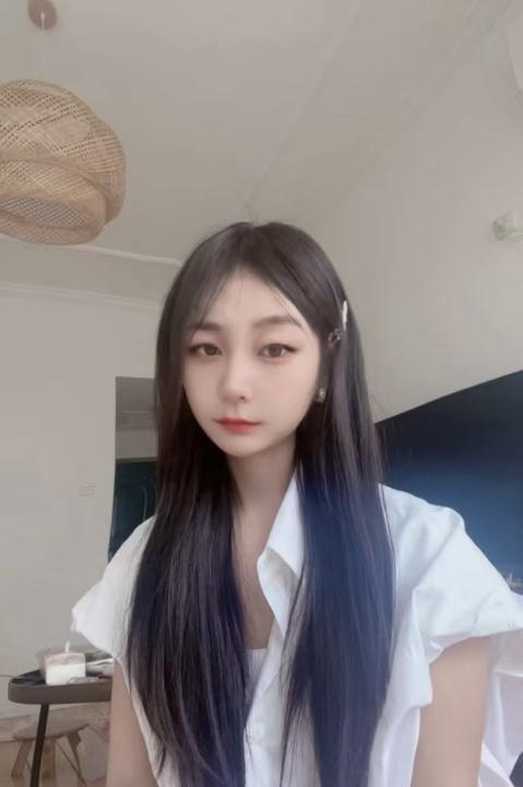 零零后嫩妹子