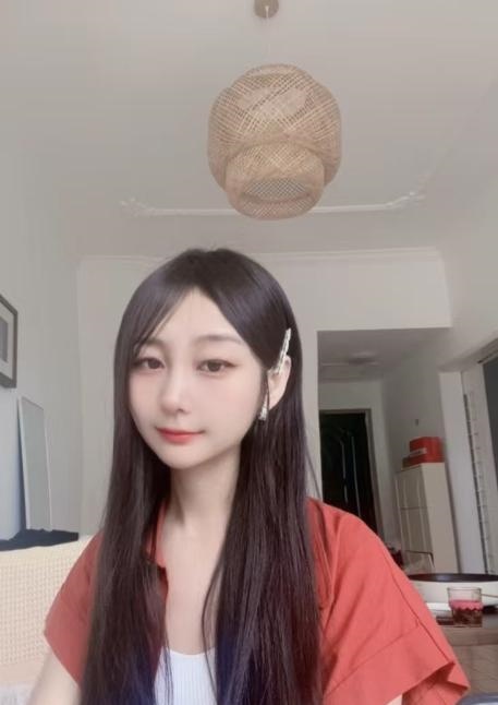 零零后嫩妹子
