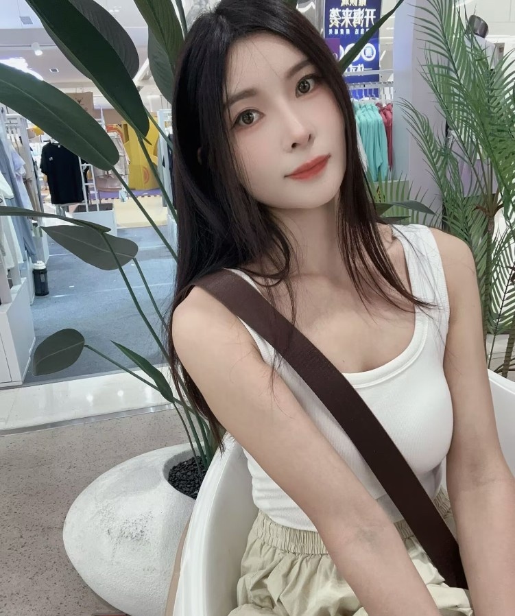 南方年轻美女