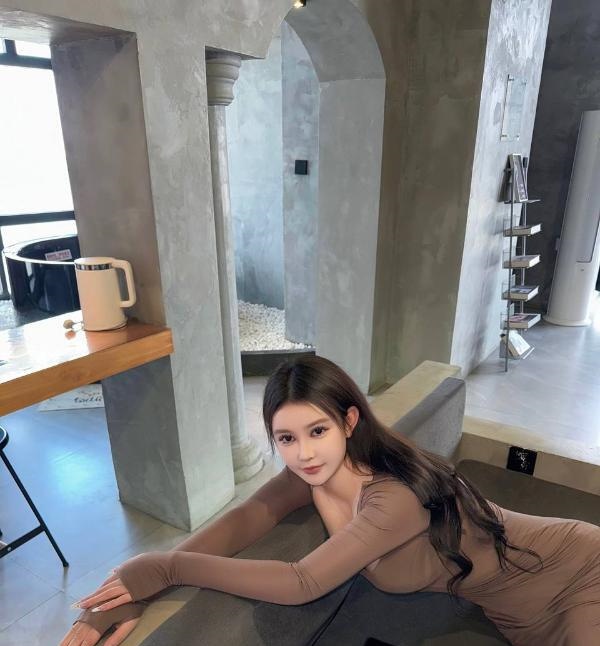 成都小琳琳
