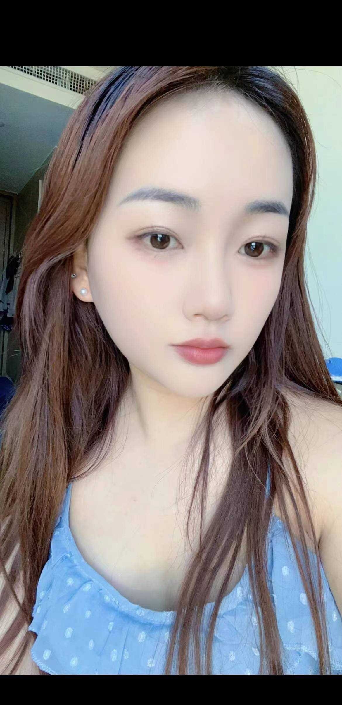 可接吻少妇霜霜