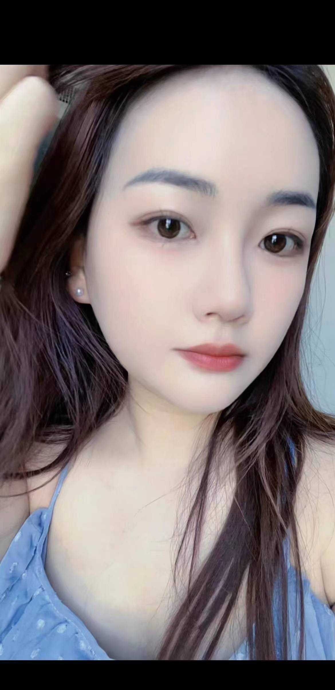 可接吻少妇霜霜
