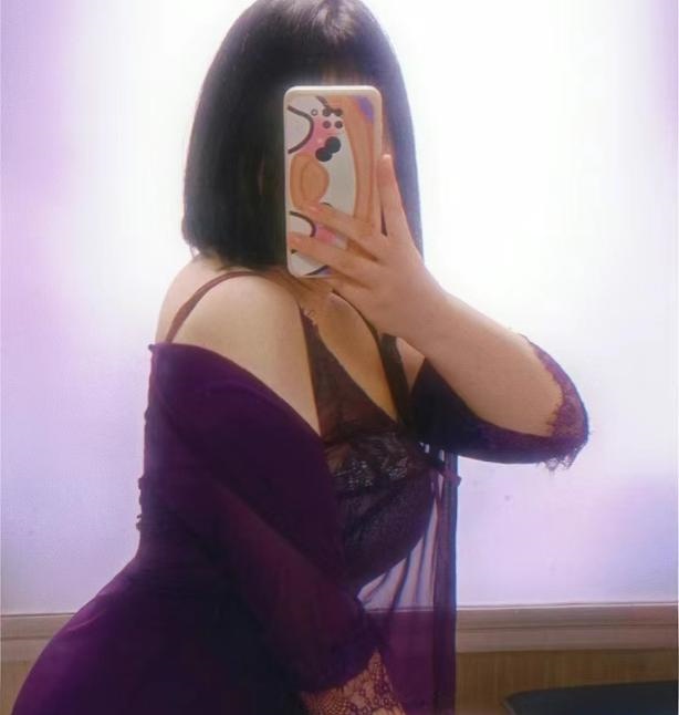肥臀少妇冰火两重天