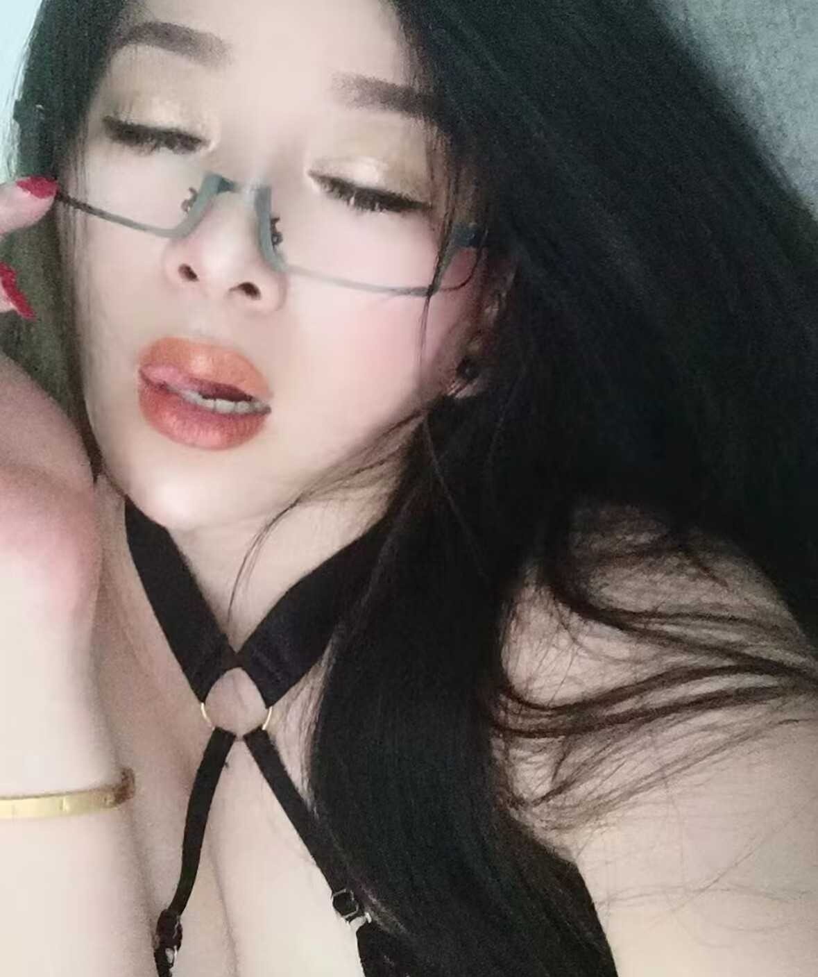 发现一个特别有感觉的少妇
