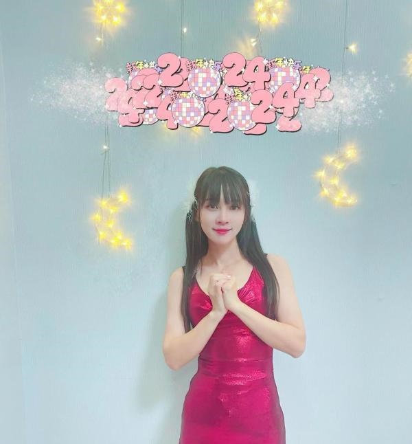 成寿寺美腿小少妇