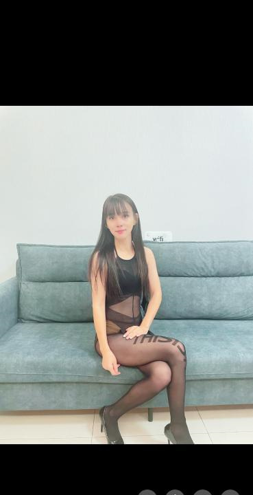 成寿寺美腿小少妇
