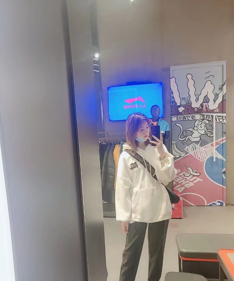 北京丰台短发萝莉