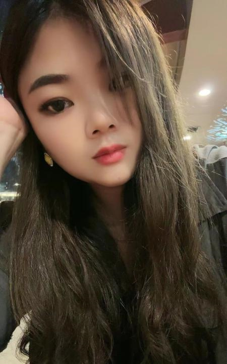 天河性感大胸妹