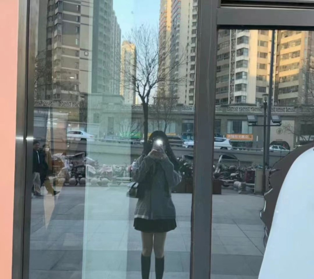 00后白嫩萝莉