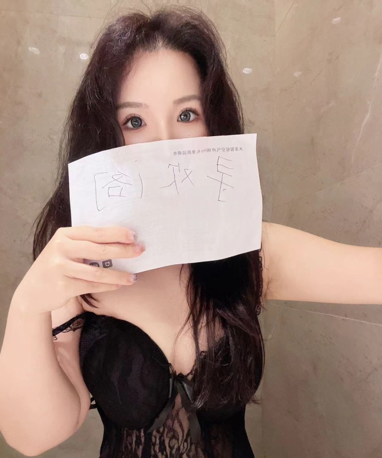黑丝口活好嫩妹小雪