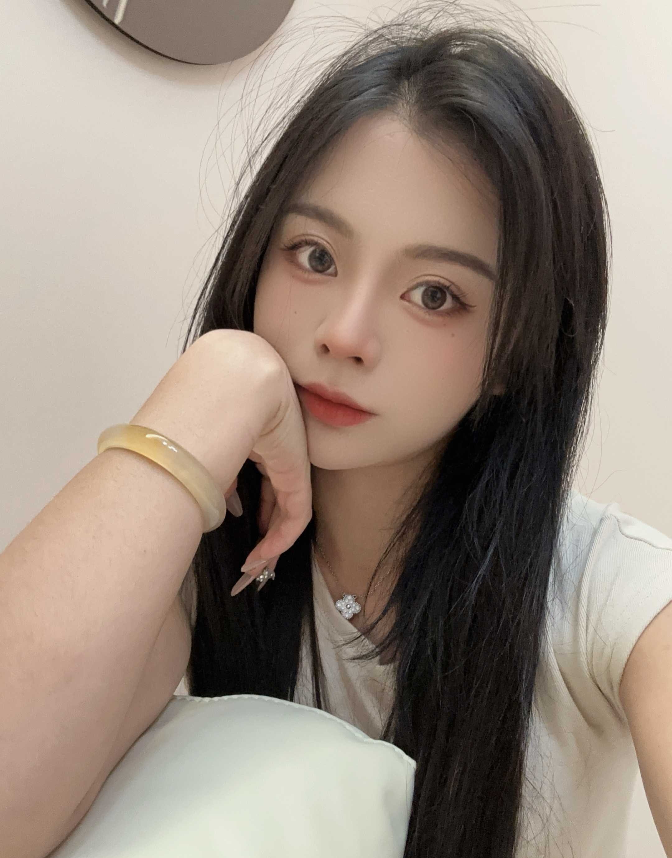 罗湖漂亮水嫩妹妹