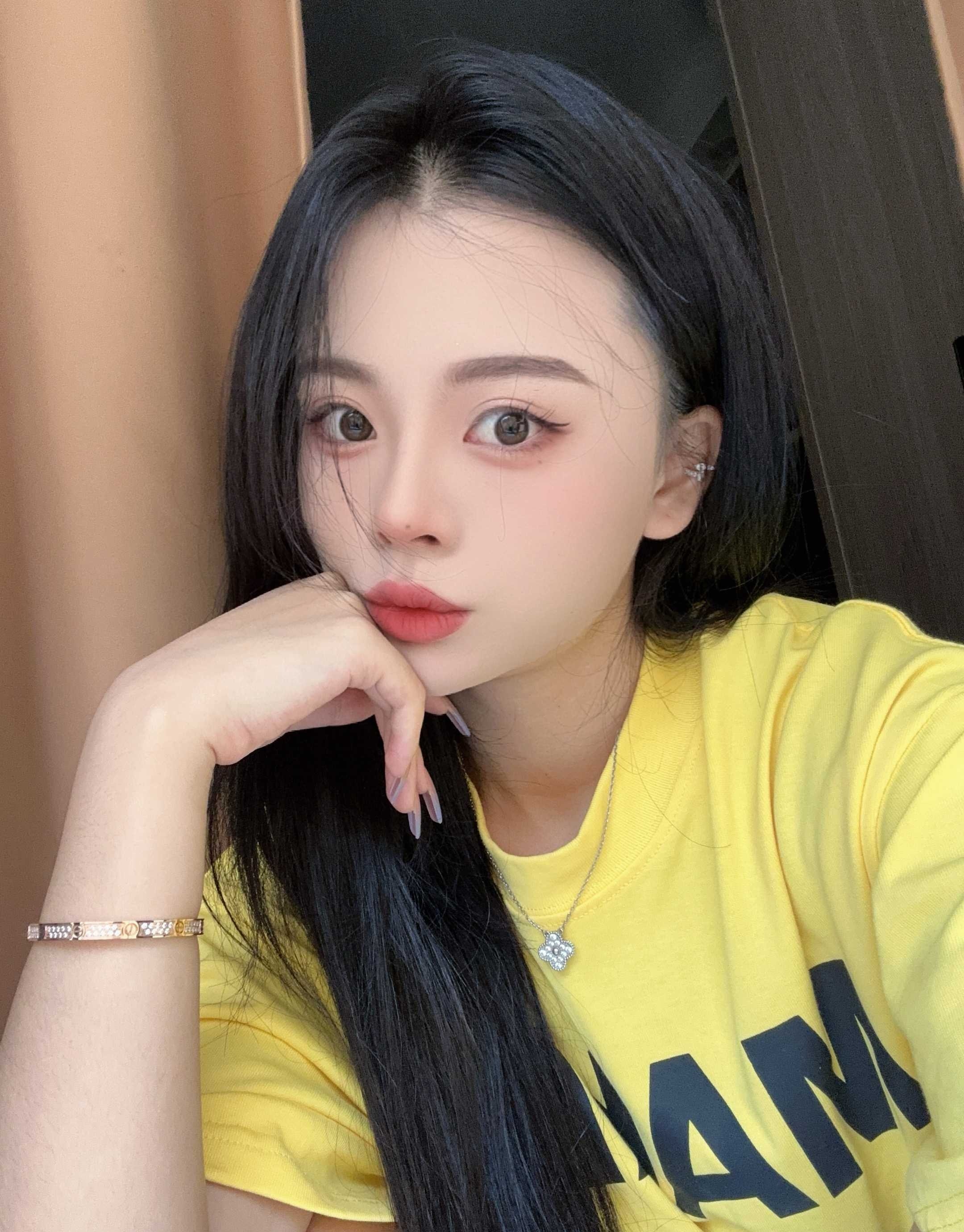 罗湖漂亮水嫩妹妹
