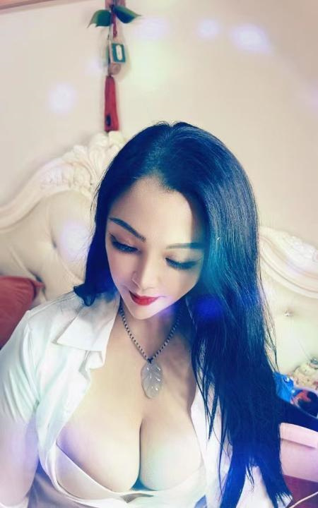 巨乳云云