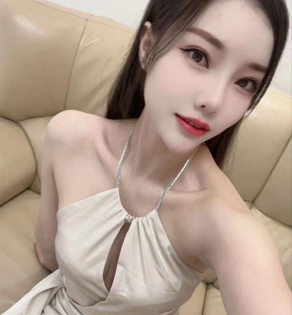 光谷制服小姐姐