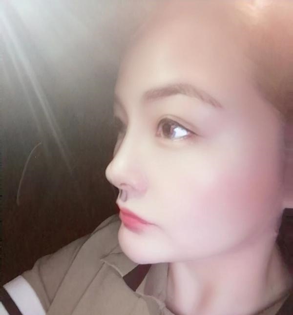 大奶虎牙妹文文