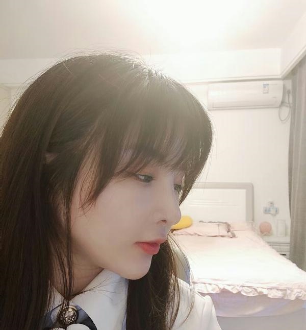 锡山粉乳肥臀小姐姐