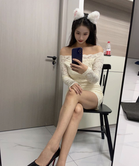 颜值美女老师