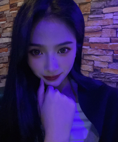 颜值美女老师