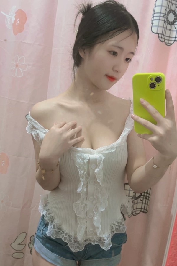 肤白貌美性感妹纸儿