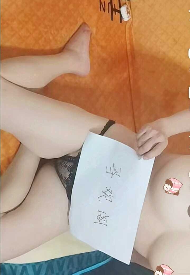 通站路性感风骚御姐