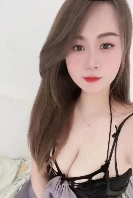 白云大奶风骚少妇