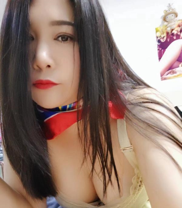难得的迷人川妹子