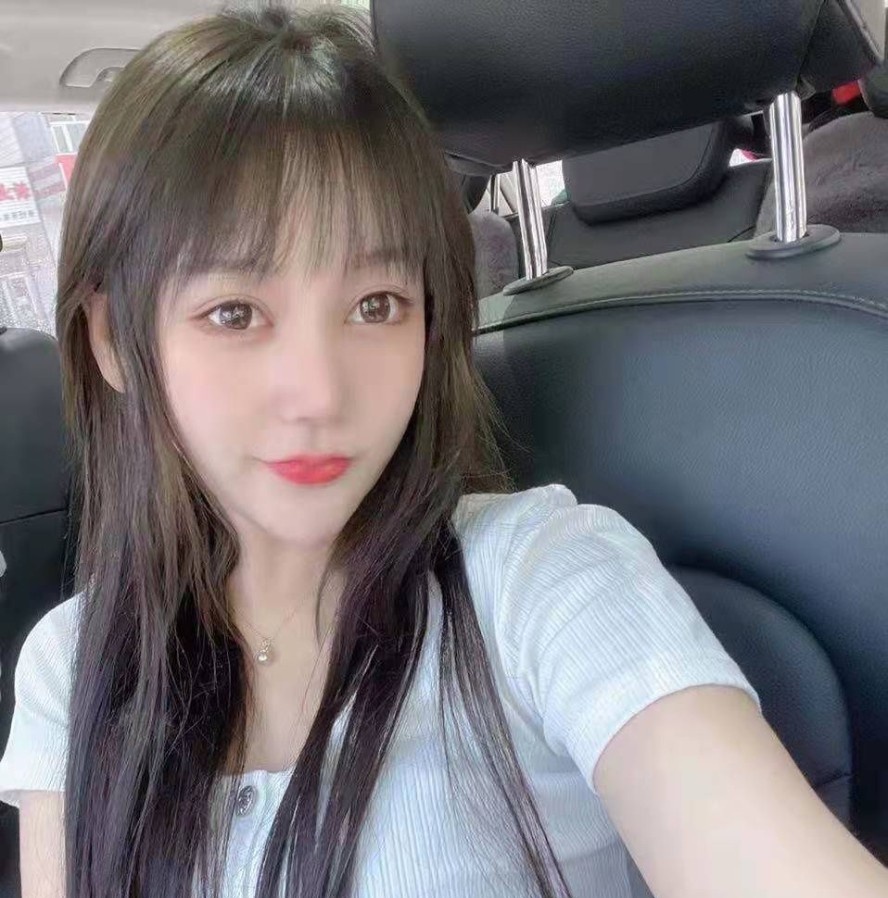 骚气十足的妹子