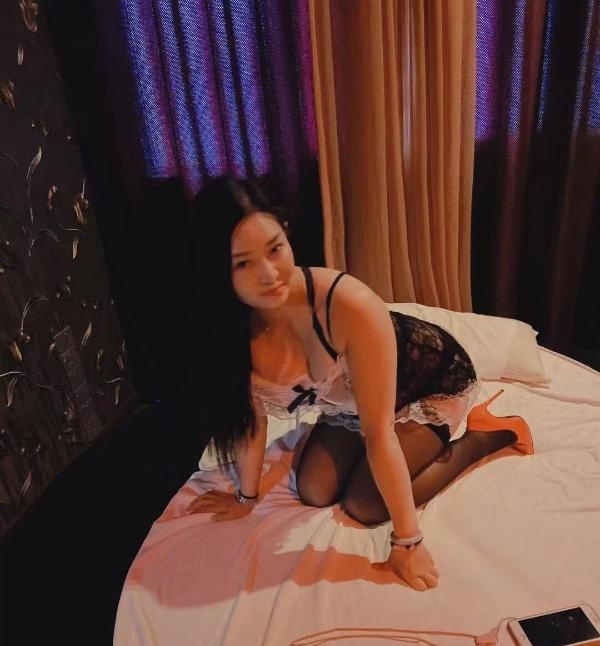 鼓楼韵味少妇