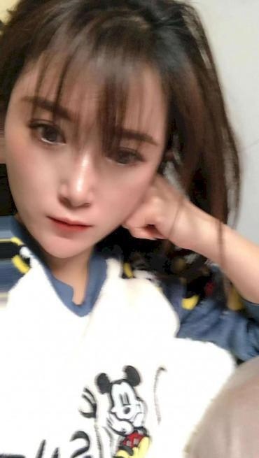 滨江服务系妹子
