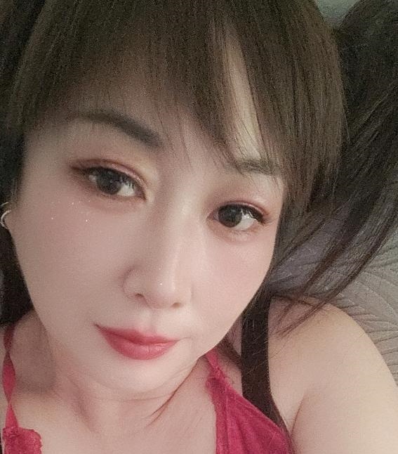 风骚大胸丰臀悦姐