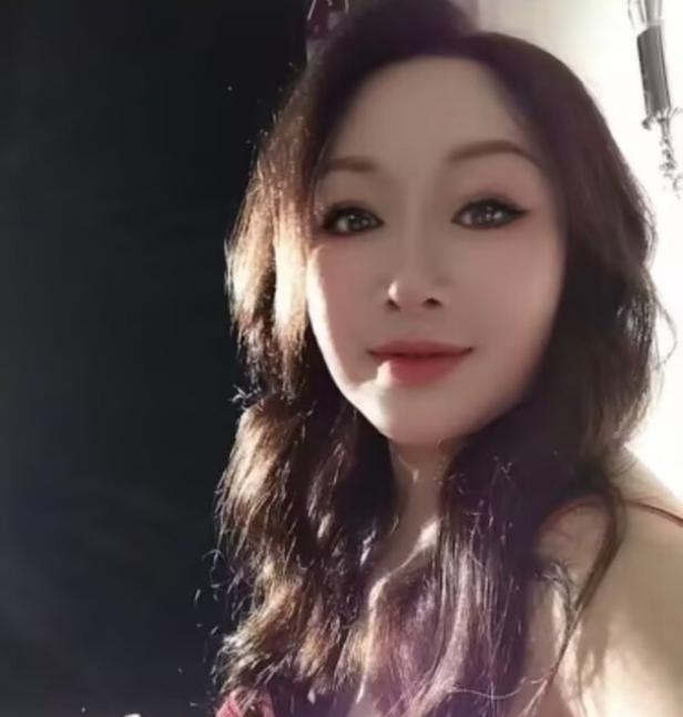混血美女