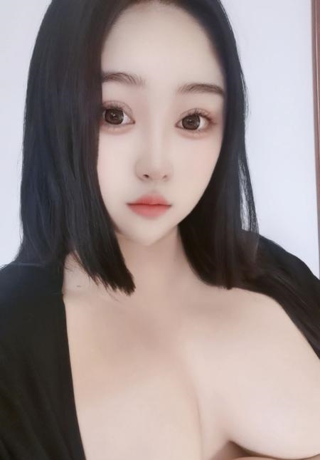 丰满身材大乳姐