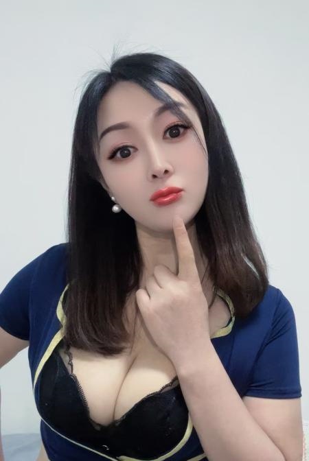 打卡白云小琼