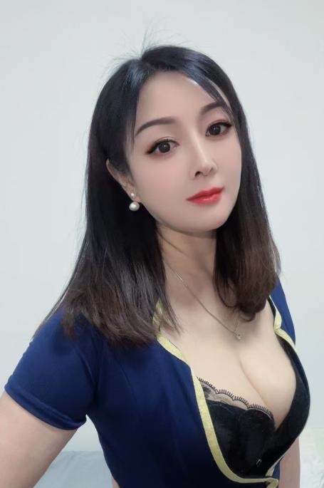 打卡白云小琼