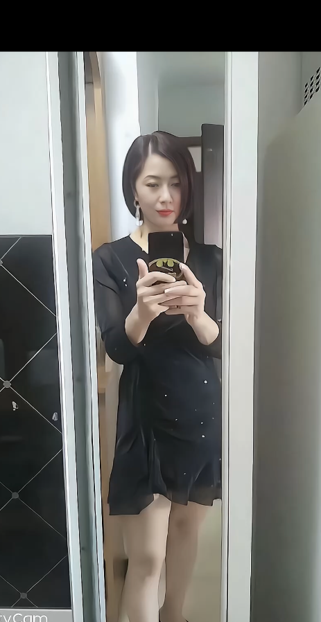 气质短发白领兼职