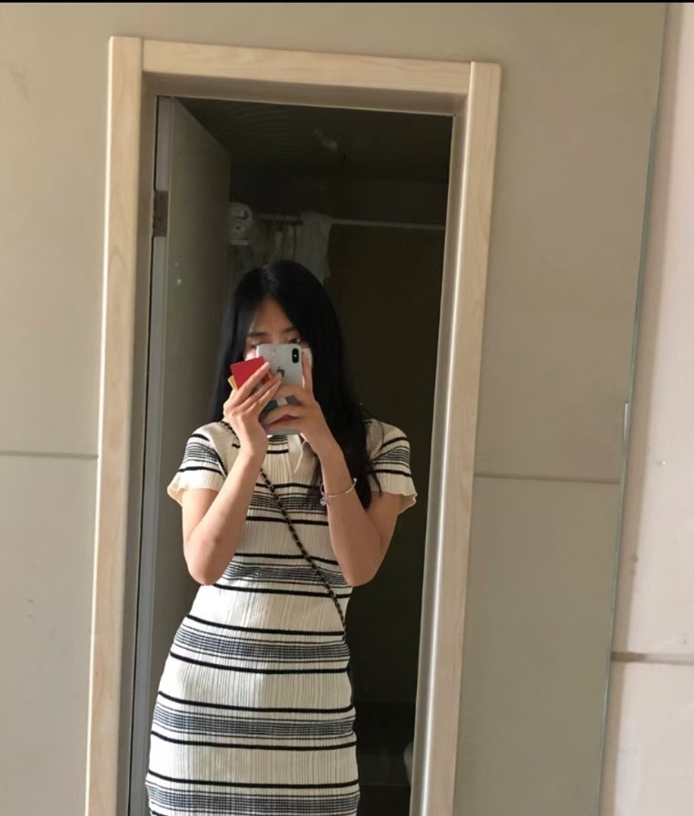 22岁妹子