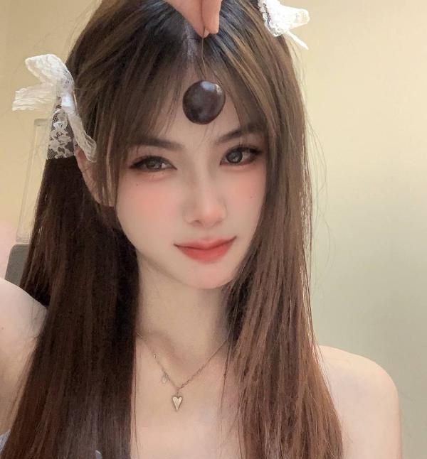清纯颜萝莉神