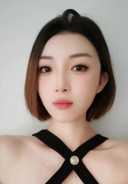 颜值气质超佳的小姐姐