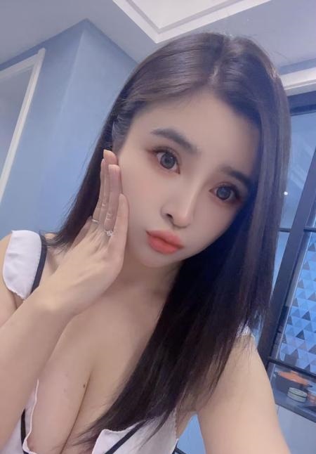 E胸老师媛媛酱