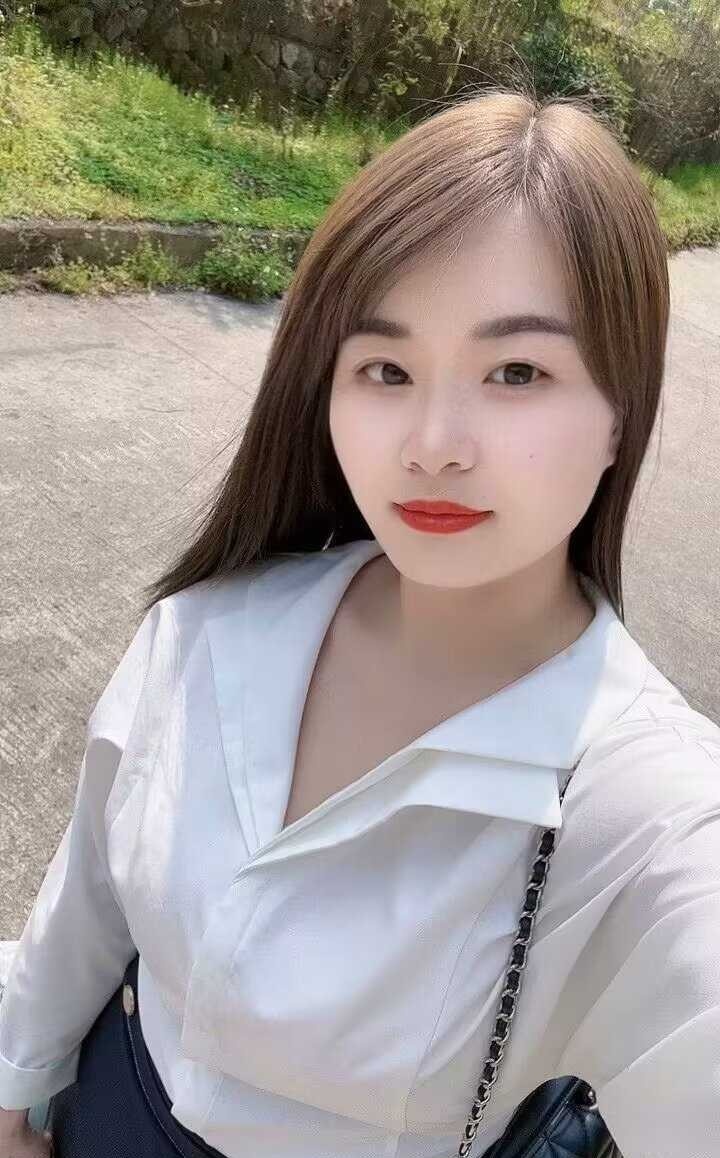 柳州超大杯湖北妹子，