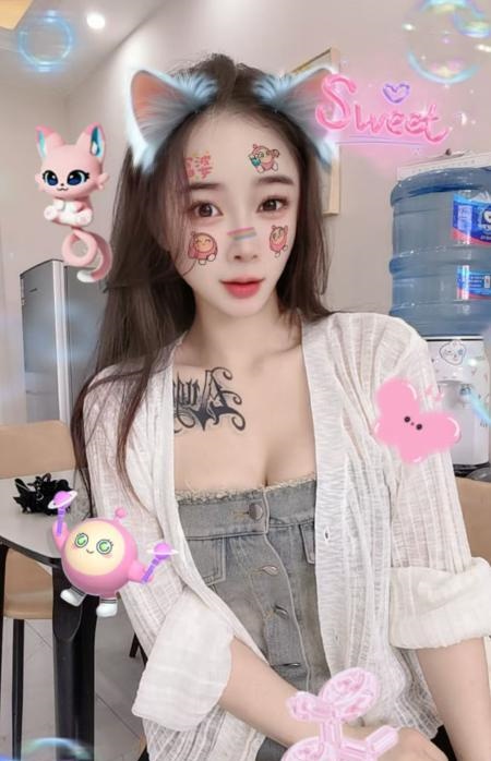 河南岸舌吻辣妹