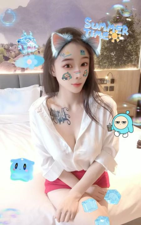 河南岸舌吻辣妹