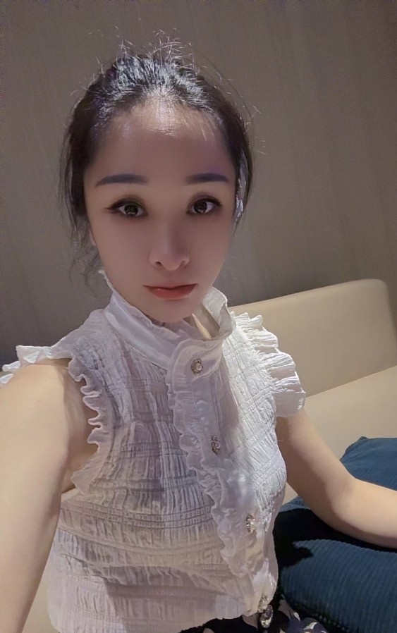 长腿丝袜小骚妇