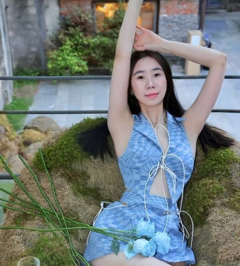 默默姐姐兼职
